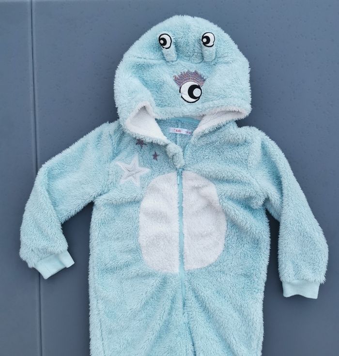 Combinaison pyjama à capuche pilou pilou ou surpyjama 4 ans fille Gémo - photo numéro 2