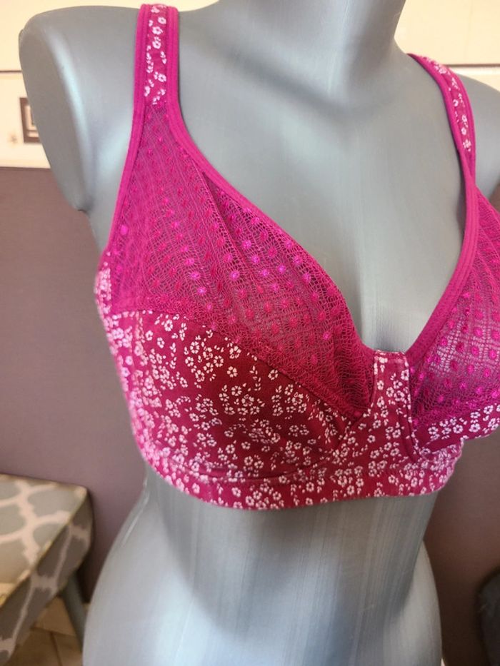 Soutien-gorges rose 105 E - photo numéro 3