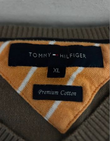 Pull Tommy Hilfiger col en V XL