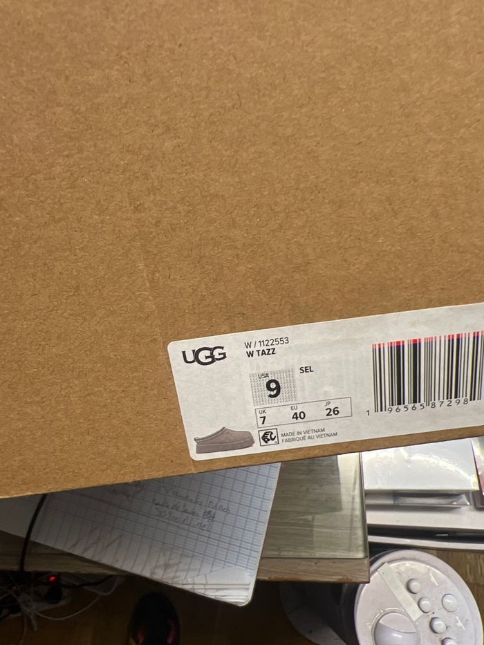 Ugg tazz neuve 40 - photo numéro 2