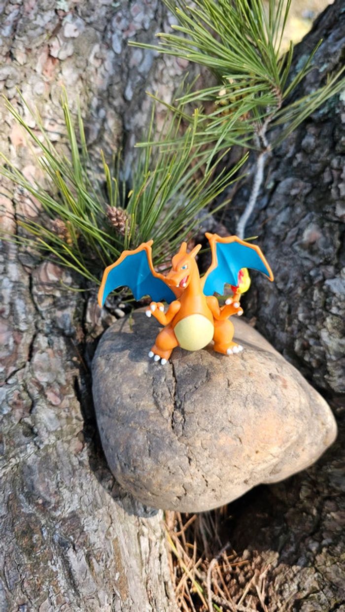 Super figurine Pokemon Nintendo tomy Dracaufeu - photo numéro 3
