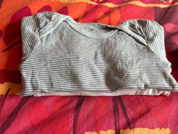 Lot de 2 body 3 ans