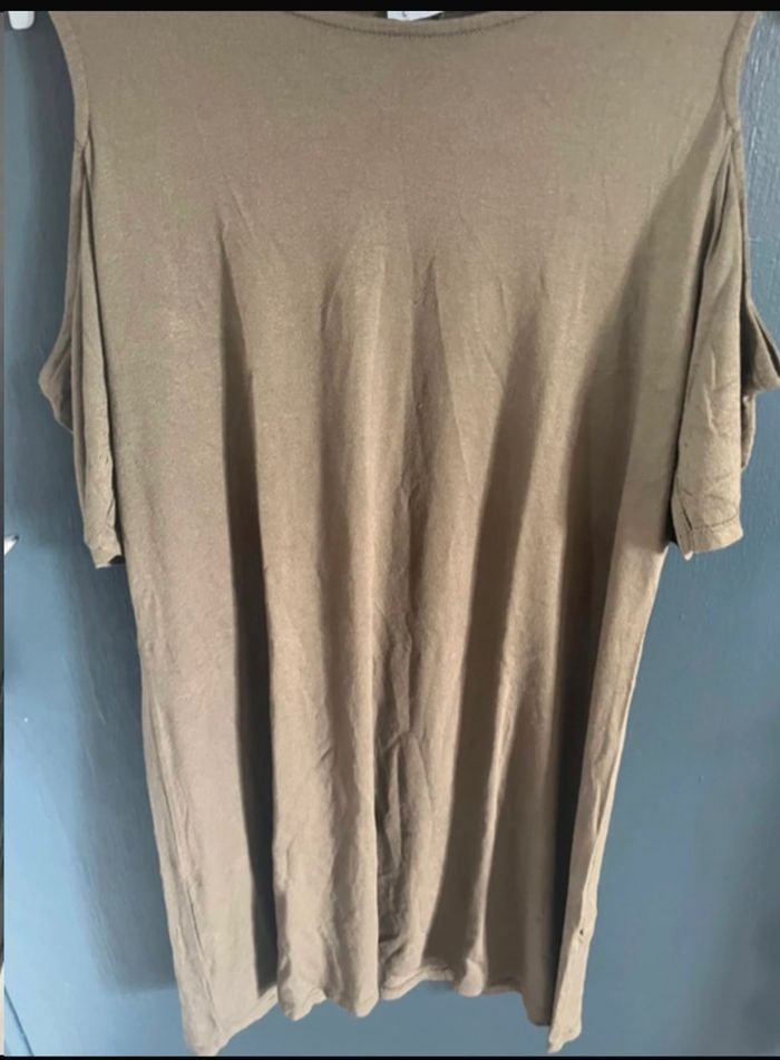 Robe courte épaules dénudées - photo numéro 2