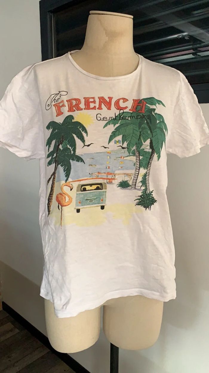 TEE shirt