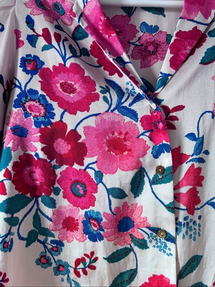 Chemise avec fleurs - photo numéro 2