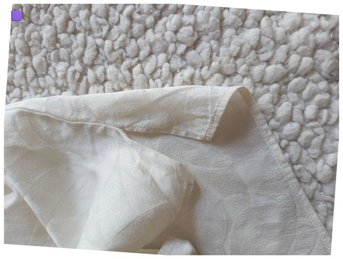 SOIE 100% Haut blanc en soie Claude de Saivre – 100% soie - photo numéro 7