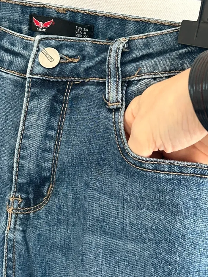Jean taille haute Daysie taille 34 - photo numéro 3