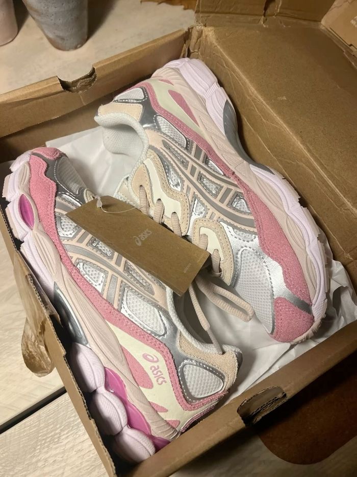 Asics gel nyc rose blanche 40 - photo numéro 4