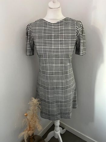 Robe à carreaux cintrée Zara XS comme neuve