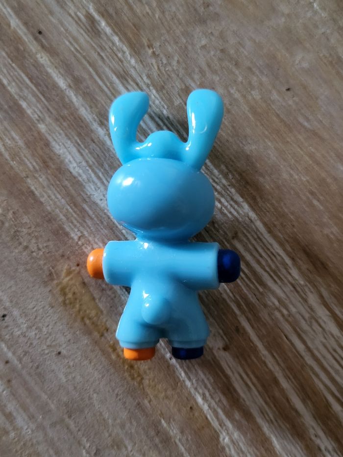 Lot de 2 figurines Kinder bonhomme et lapin crayon - photo numéro 5