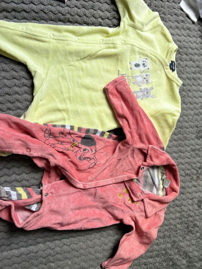 Lot vêtements fille 3 mois - photo numéro 9