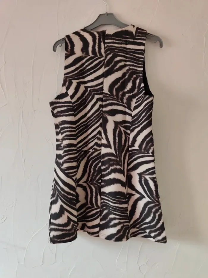 Superbe robe Primark taille 42 - photo numéro 4