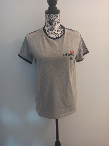 T shirt ellesse