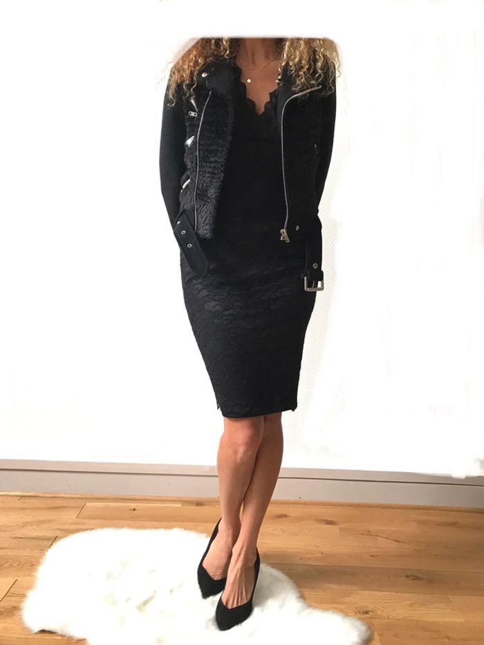 Robe en dentelle noir signé Manoukian