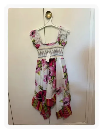 Robe à fleurs blanche