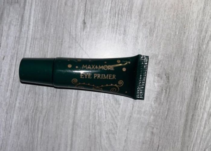 Primer pour les yeux Max&More - Neuf sans étiquette