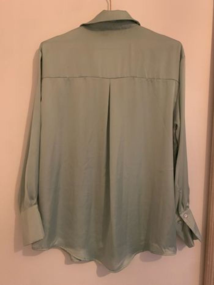 Chemise en satin Zara - photo numéro 2