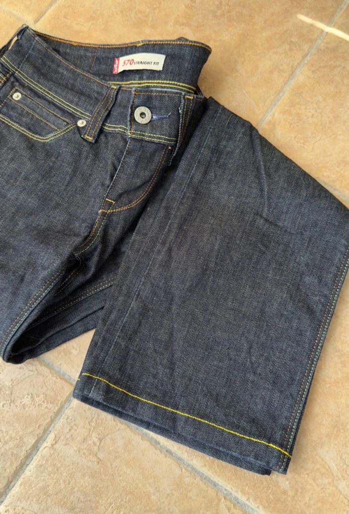 Jeans Levi’s 570 straight Fit taille 34 excellent état - photo numéro 4