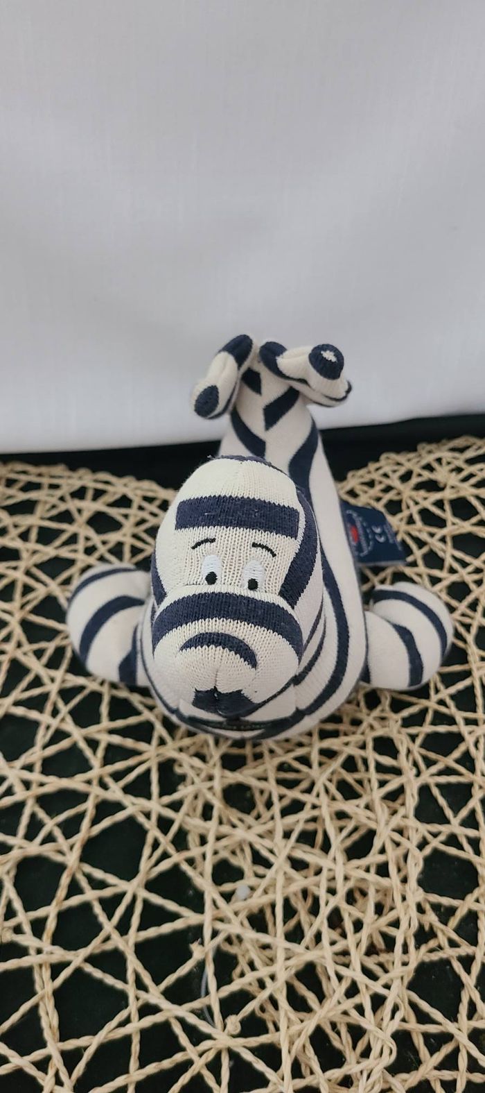 Doudou peluche phoque rayé marinière bleu blanc Tricot Saint James