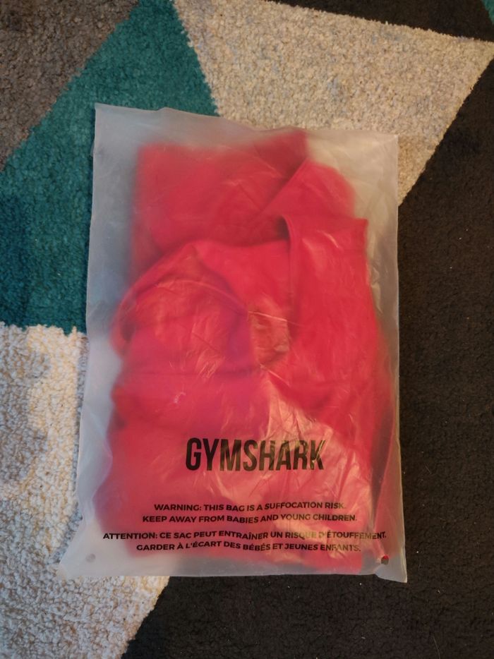 Haut Gymshark - photo numéro 3