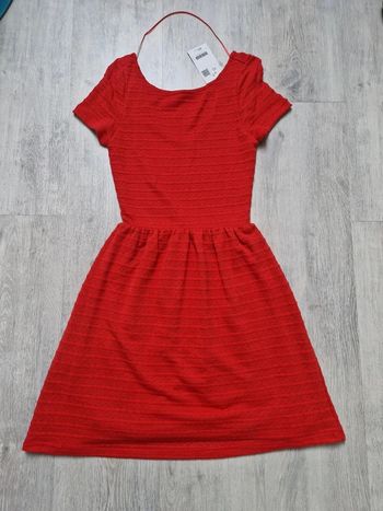 Robe rouge XS promod neuve avec étiquette décolleté dos
