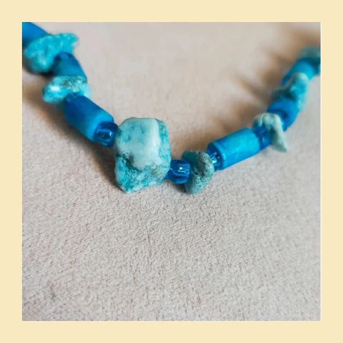 Collier fantaisie – Pierres turquoise et perles bleues - photo numéro 9