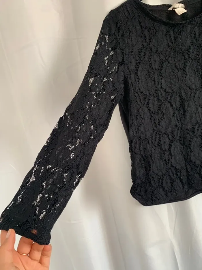 Pull dentelle - photo numéro 2