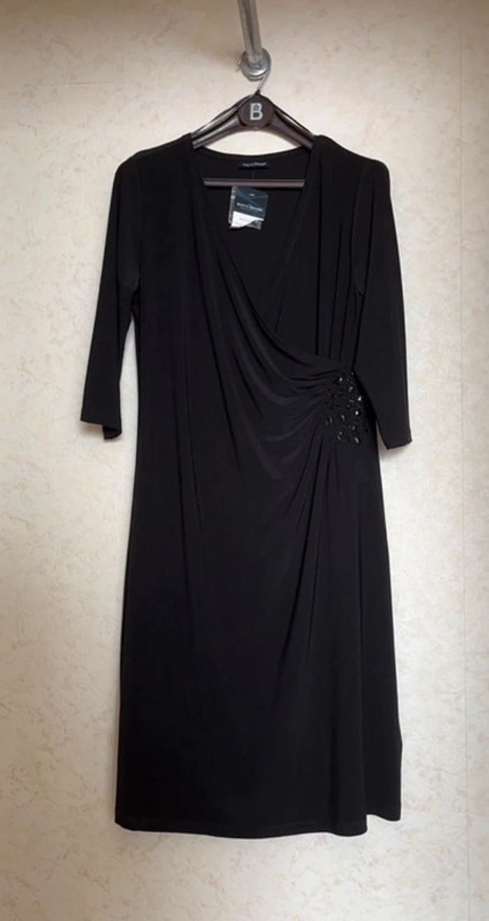 Robe Noire T46 Sixth Sense C&A