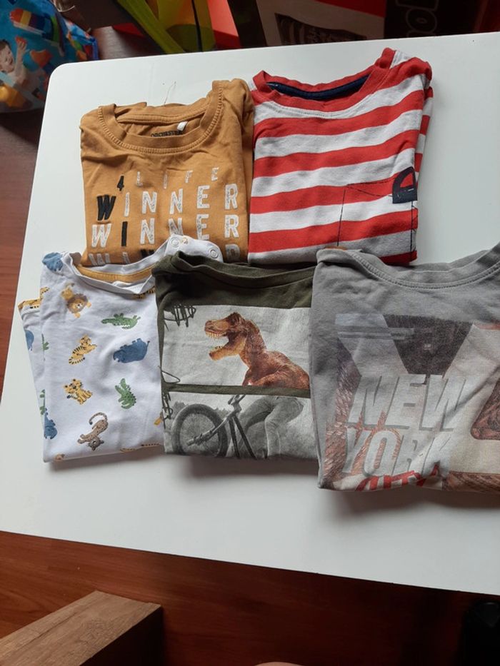 Lot de 5 t-shirts manches longues taille 3 ans
