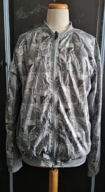 Veste de sport style k-way taille M/L