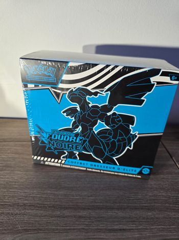 Etb foudre noir, carte pokemon