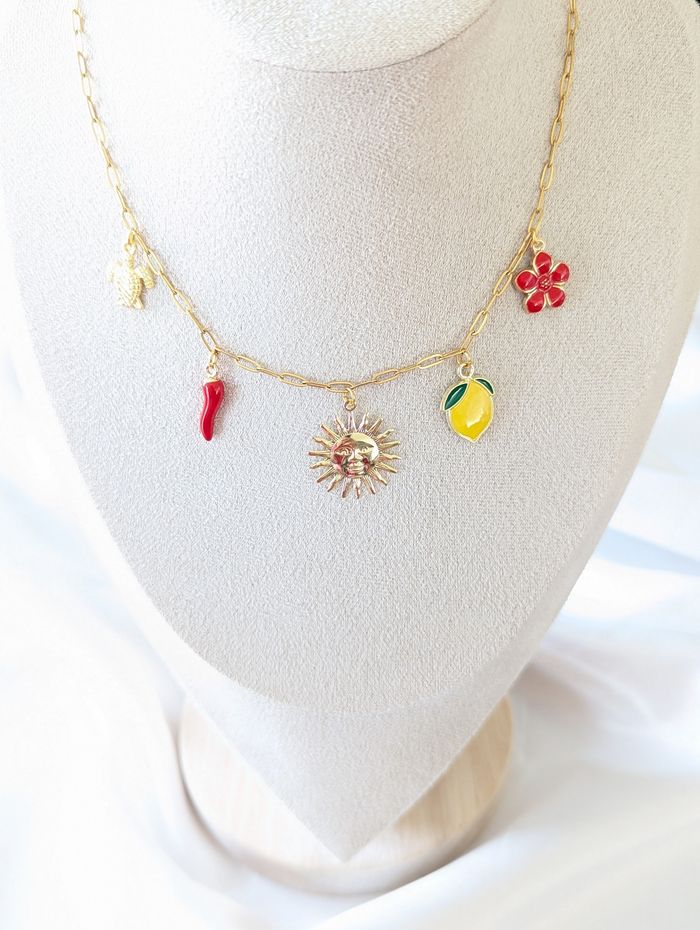 Collier breloques soleil - photo numéro 2