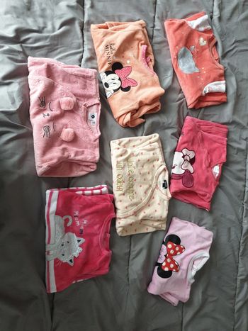 Lot de 7 pyjamas 9 mois