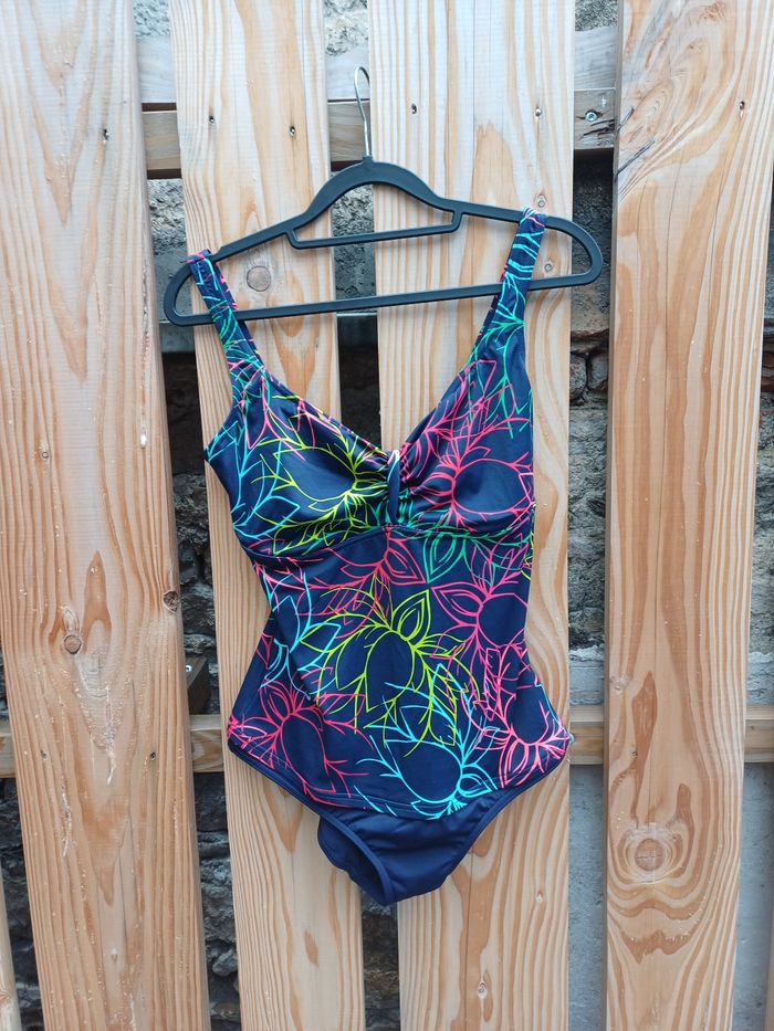 Maillot de bain une pièce Olaian taille 42 - photo numéro 3