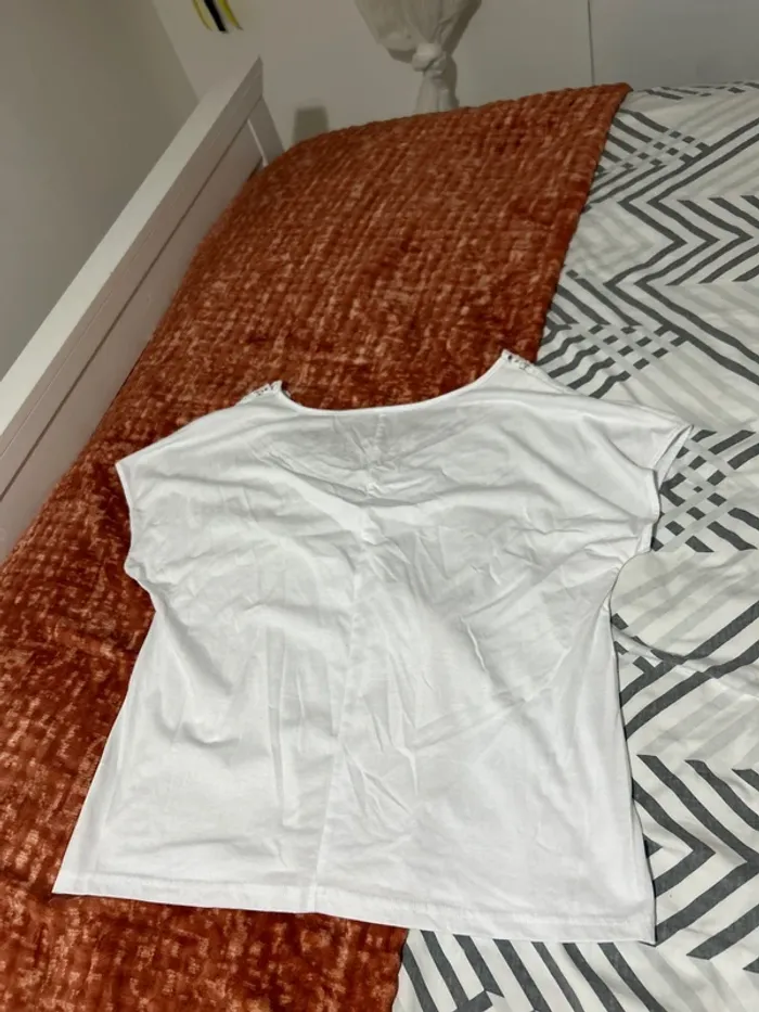 T-shirt brodé blanc - photo numéro 3
