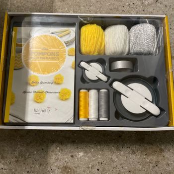 Des pompons pour ma maison