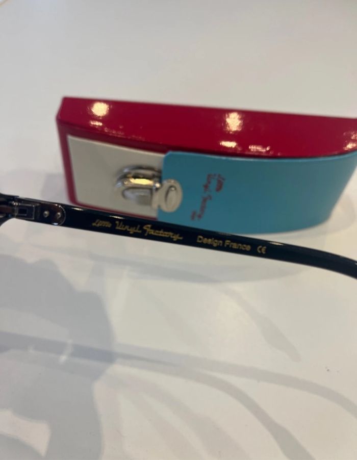 Lunettes de soleil enfant Vinyl Factory - photo numéro 2