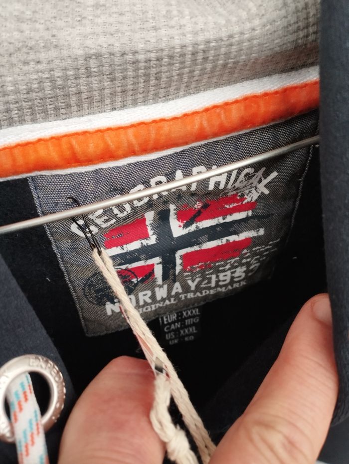 Sweatshirt à capuche neuf Geographical Norway taille 3 XL - photo numéro 4