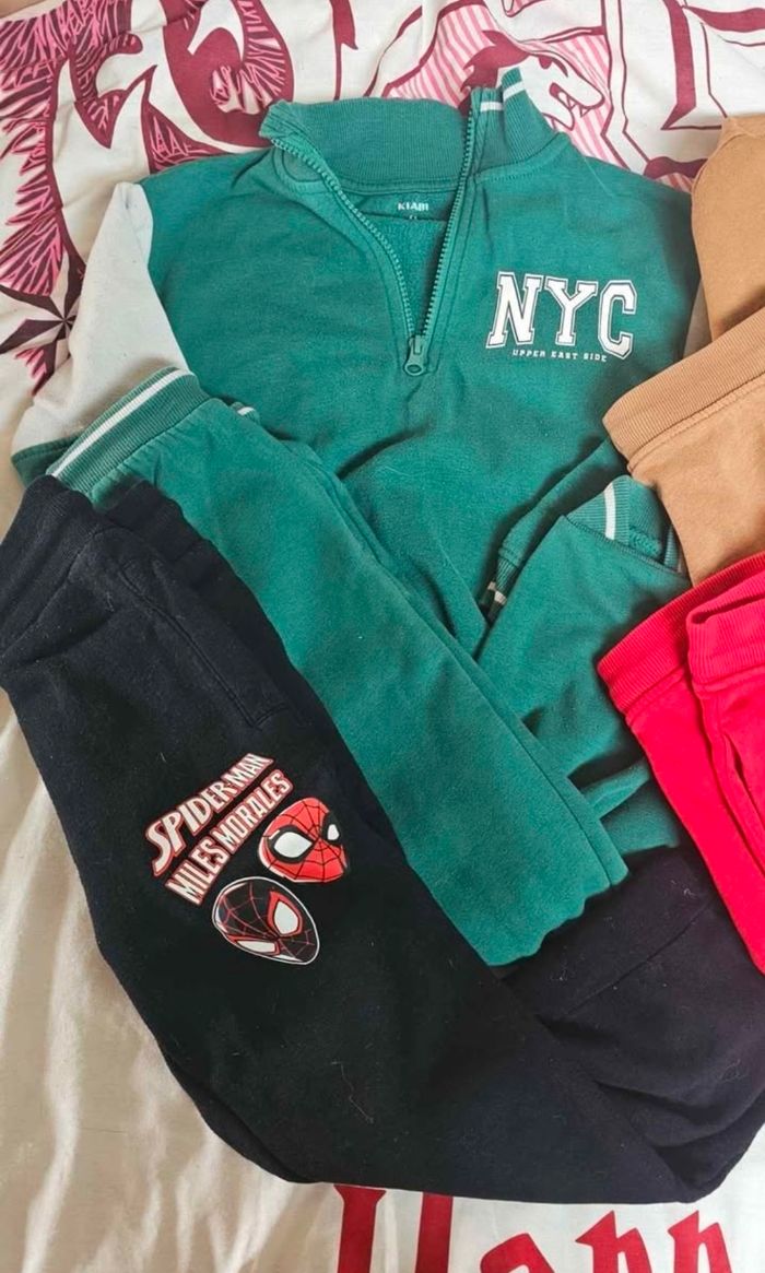Lot vêtements garçon 6 ans - photo numéro 4