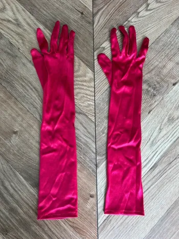 Gants longs de cabaret fuchsia vintage