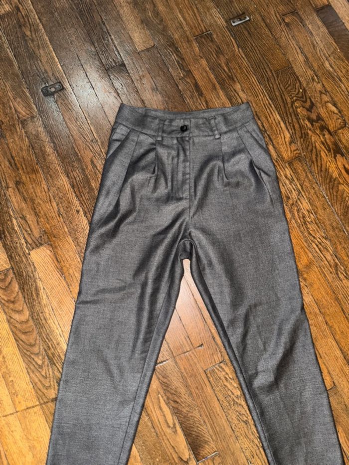 Pantalon artlove  Taille 38 Très bien coupé  Valeur 75 euros - photo numéro 2