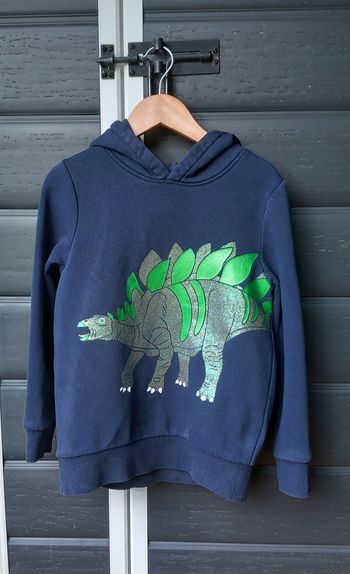 Sweat à capuche C&A 🦖