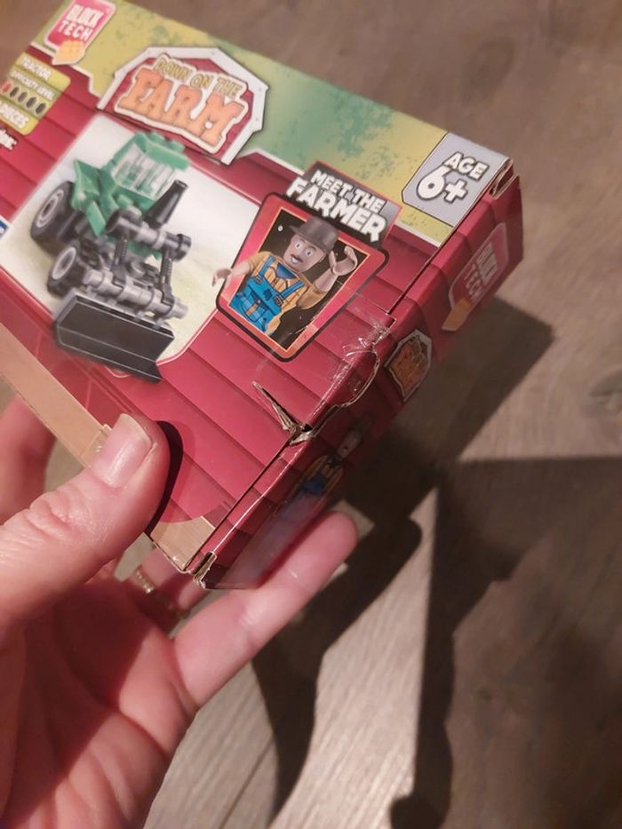 Jeu construction avec figurine - photo numéro 3