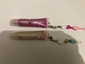 1123-lot de 2 gloss&charm luminelle Yves Rocher NEUFS