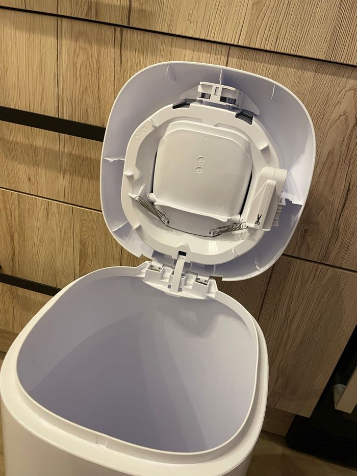 Poubelle à couche - photo numéro 4