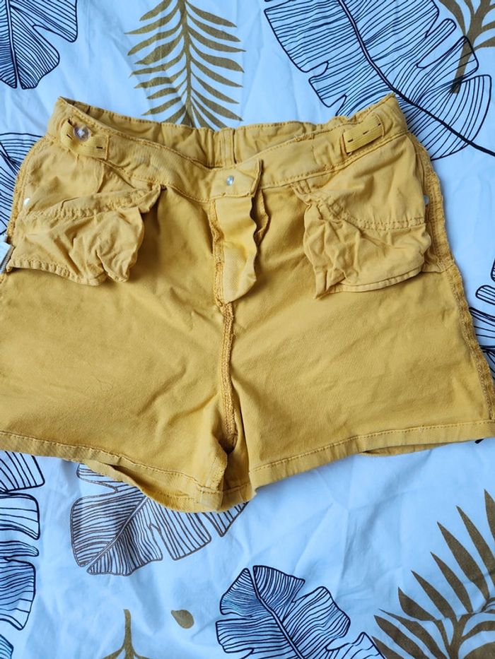 Short jaune 14 ans - photo numéro 7