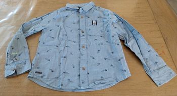 Chemise ml garçon 8ans en très bon état