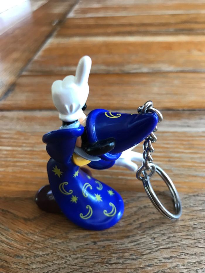 Porte clé figurine disney land paris 20 ans - photo numéro 4