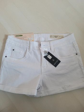 Short court blanc taille 38 neuf