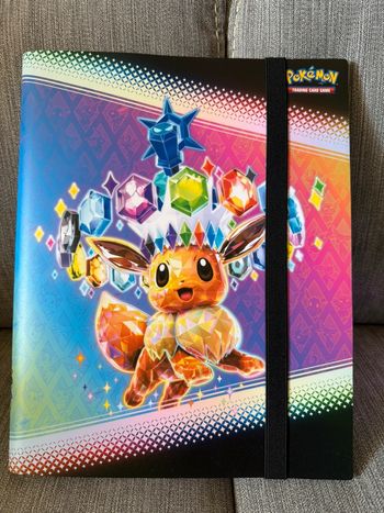 Classeur Pokémon évolutions prismatiques